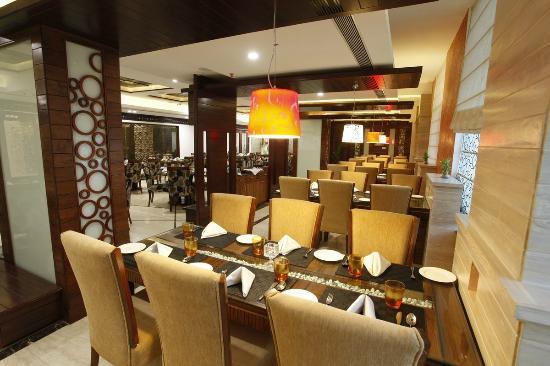 Hotel Saffron Leaf